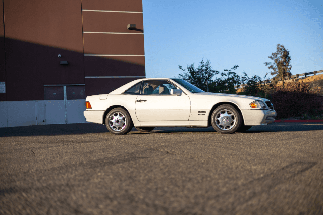 1995 Mercedes-Benz SL-Class SL 320 Roadster 2D: Timeless Luxury in Fresno