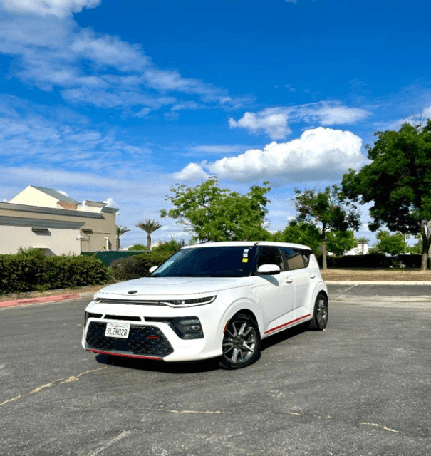How to Compare Two Used Cars Before Making a Purchase